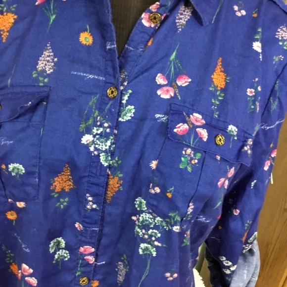 JACLYN Smith XL royal blue floral button down roll sleeve top - Picture 9 of 16